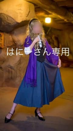 ブライアローズ 衣装のサムネイル