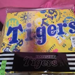 希少、入手困難、レア阪神タイガース デザインユニフォーム XOサイズ