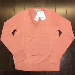豆しば様専用です！【新品】UNIQLO☆エクストラファインメリノＶネックのサムネイル