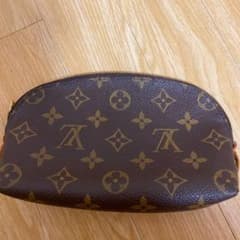 ルイヴィトン ポーチ モノグラムのサムネイル