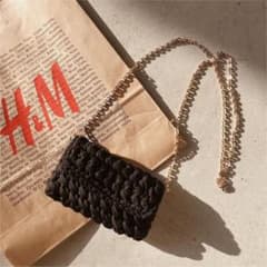 【新品未使用】H＆M ミニチェーンポシェットのサムネイル