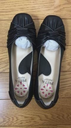 黒パンプスのサムネイル