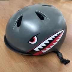 bern サメデザイン ヘルメット グレー m10334652572_1.jpg?1769567769