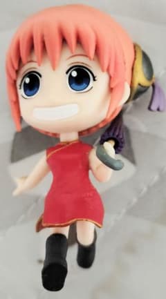 銀魂の神楽のミニフィギュア 赤いチャイナドレス 傘付き