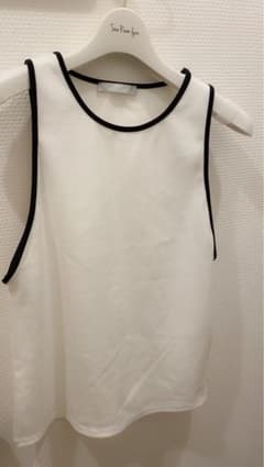 ※専用　ZARA タンクトップのサムネイル