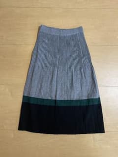 プリーツスカートのサムネイル