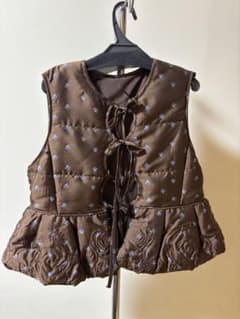 MAISON SPECIAL エンブロイダリーぺプラムベストのサムネイル