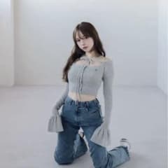 andmary ローラリボントップスのサムネイル