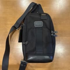 美品】TUMI Alpha Bravo ケリー スリング ボディバッグブラック - メルカリ