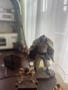 ワンピース　白ひげ　ルフィ　フィギュアのサムネイル
