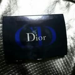 Dior パウダーファンデーションサンプルのサムネイル