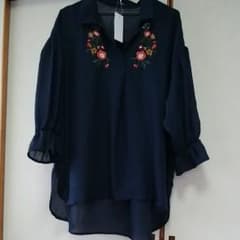 大きいサイズ ４Ｌ 刺繍  紺のサムネイル