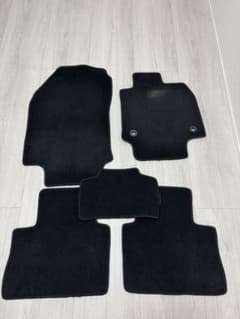 フロアマット ブラック 4枚セットのサムネイル