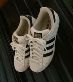 adidas スーパースターのサムネイル