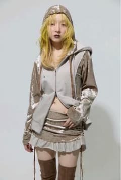 neith. Spark Double Hoodie Beige パーカーのサムネイル