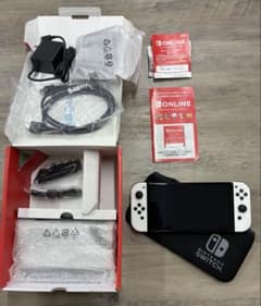美品・ケース付・付属品完備】Nintendo Switch 有機ELホワイト - メルカリ