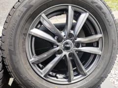 16インチアルミホイール＆スタッドレス（215 65R16、PCD114.3）のサムネイル