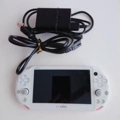 美品 PlayStation®Vita（PCH-2000） ピンク/ホワイトのサムネイル