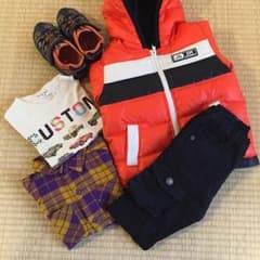 美品お得！！男の子お洋服セット！のサムネイル