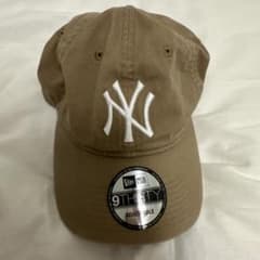 【美品】NEW ERA ニューエラ 9TWENTY ヤンキース ベージュのサムネイル