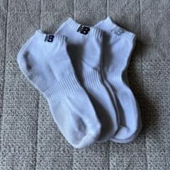 ニューバランス靴下のサムネイル