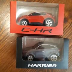 トヨタ 非売品 ミニカー、ハリアー、CHRのサムネイル