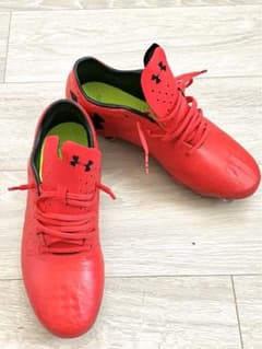 ☆値下げ交渉承ります！☆UAマグネティコプロサッカースパイク25.5のサムネイル