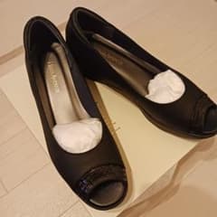 【新品未使用・箱付き】HILLS AVENUE パンプス 25.0cmのサムネイル
