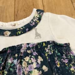キリンのソフィ　長袖　花柄のサムネイル