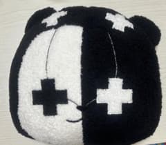 レトルト もこもこクッション 白黒クマ　レトクマのサムネイル