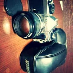 Nikonのカメラです！赤いランプつきました！のサムネイル