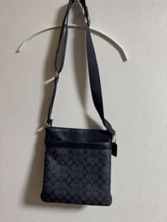 Coach ショルダーバッグ 黒 すこしの値下げなら大丈夫です！ - メルカリ