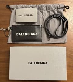 SALE! BALENCIAGA フラグメントケース ブラック　ネックストラップのサムネイル
