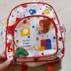キティちゃん、はらぺこあおむしコラボリュックのサムネイル
