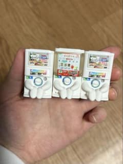 ミントグリーン キャラクター型カプセルトイ 3個セットのサムネイル