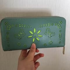 財布 レディースのサムネイル