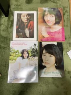 浜辺美波写真集のサムネイル