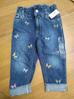 新品　GAP　ジーンズ　100センチのサムネイル