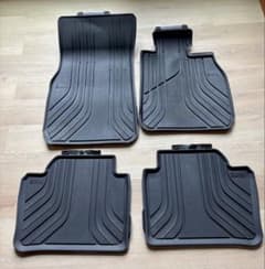 F30/F31 BMW 純正 ラバーフロアマット 4枚セットのサムネイル