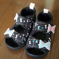 美品13cm可愛い❤サンダルのサムネイル