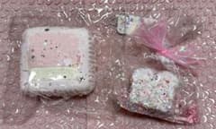 Sakura スクイーズ　牛ケーキ　２点セット　キラキラデコパーツ RURUのサムネイル