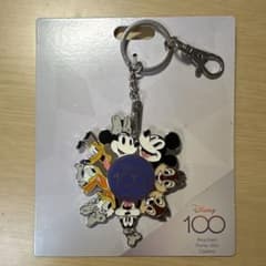 ディズニー100周年キーホルダー（カルフォルニアディズニー）のサムネイル