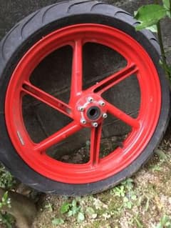 cbr250rr  mc22 フロントホイールのサムネイル