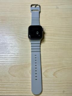 ジャンク Apple Watch Series 4 40mm GPS A1977のサムネイル
