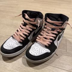 Nike Air Jordan 1 ハイカット スニーカーのサムネイル