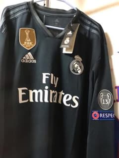 モドリッチ 長袖ユニフォーム アウェイのサムネイル