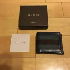 GUCCI 財布 Burberry Paul Smithのサムネイル