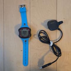 GARMIN ForeAthlete 10 青/黒 本体 充電ケーブル付きのサムネイル