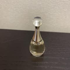 Dior J'adore オードゥ パルファン ミニボトルのサムネイル