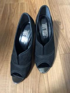 プールサイド　黒パンプス　ヒール 値下げのサムネイル